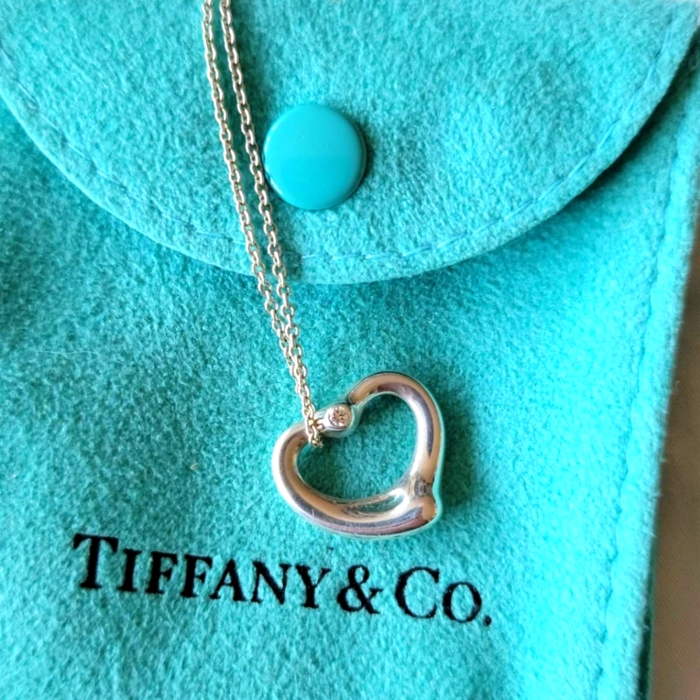 Elsa Peretti small Open Heart with diamond